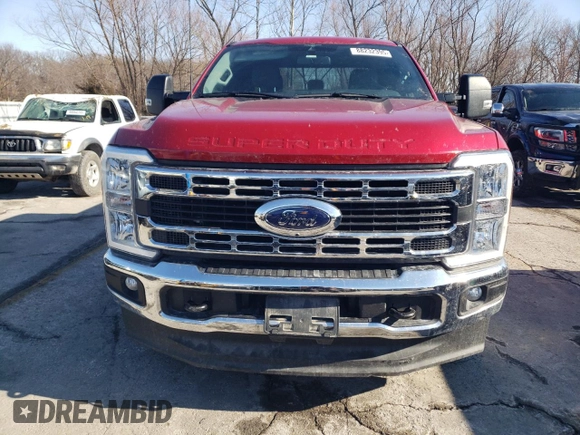 2023 Ford F-350 XL с VIN 1FT8X3BT6PEC05259, выставлен на аукционе Copart как лот 88232395 с пробегом 31 863 миль миль и Списание • Salvage title. История ставок и продаж доступна на DreamBid. Изображение 5.