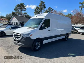 2024 Mercedes-Benz Sprinter Cargo with VIN W1Y4NCHY1RT162385, listed as a Copart auction lot 54617685 with 200,519 mi miles and Clean Title. Bid and sale history available at carsss.com. Image 1.