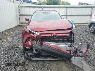 2022 Toyota RAV4 XLE with VIN 2T3P1RFV5NW290032, listed as a Copart auction lot 61164555 with 6,259 mi miles and Salvage title. Bid and sale history available at DreamBid. Image 5.