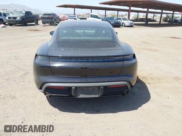2022 Porsche Taycan GTS z VIN WP0AD2Y12NSA59275, wystawiony jako IAAI lot #42170547 z przebiegiem 43 757 mil mil oraz . Historia ofert i sprzedaży dostępna na DreamBid. Obrazek 16.