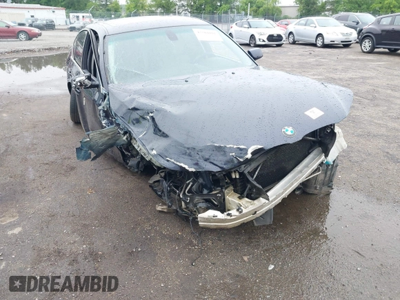2005 BMW 5 Series 530i z VIN WBANA735X5B819688, wystawiony jako IAAI lot #42204101 z przebiegiem Nie podano mil oraz . Historia ofert i sprzedaży dostępna na DreamBid. Obrazek 6.
