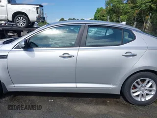 2013 Kia Optima LX z VIN 5XXGM4A72DG177062, wystawiony jako IAAI lot #42129883 z przebiegiem 144 097 mil mil oraz . Historia ofert i sprzedaży dostępna na DreamBid. Obrazek 14.