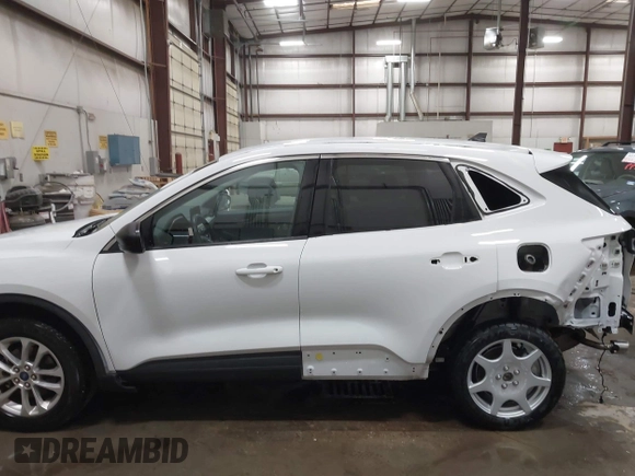 2022 Ford Escape SE z VIN 1FMCU9G61NUA42771, wystawiony jako IAAI lot #41746954 z przebiegiem 49 911 mil mil oraz . Historia ofert i sprzedaży dostępna na DreamBid. Obrazek 15.