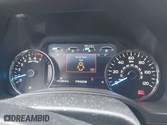 2017 Ford F-150 XL with VIN 1FTEW1CG2HKE13380, listed as a IAAI auction lot 41618638 with 41,225 mi miles. Bid and sale history available at carsss.com. Image 7.