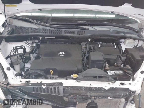 2011 Toyota Sienna LE AAS with VIN 5TDKK3DC6BS144970, listed as a IAAI auction lot 41881551 with 168,148 mi miles. Bid and sale history available at carsss.com. Image 10.