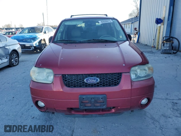 2007 Ford Escape Limited with VIN 1FMCU94107KB79661, listed as a Copart auction lot 42626915 with 211,722 mi miles and Salvage Title. Bid and sale history available at carsss.com. Image 5.
