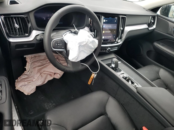 2024 Volvo S60 Core Dark Theme z VIN 7JRL12TK9RG305506, wystawiony jako Copart lot #43276995 z przebiegiem 603 mil mil oraz Szkoda całkowita • Salvage title. Historia ofert i sprzedaży dostępna na DreamBid. Obrazek 8.