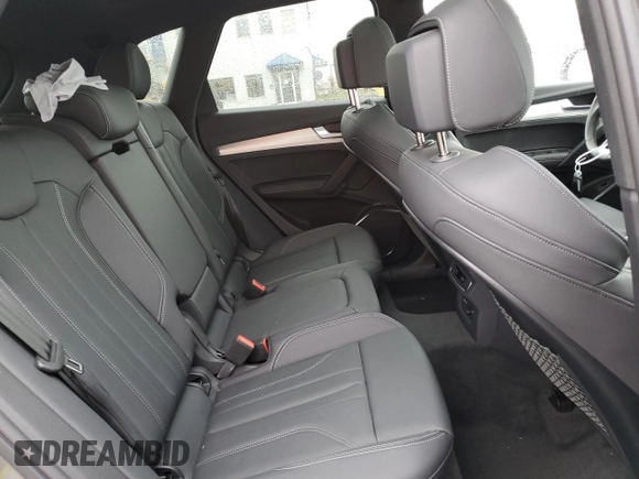 2024 Audi Q5 S line Premium Plus z VIN WA1EAAFY3R2049615, wystawiony jako Copart lot #55653445 z przebiegiem 11 716 mil mil oraz Szkoda całkowita • Salvage title. Historia ofert i sprzedaży dostępna na DreamBid. Obrazek 10.