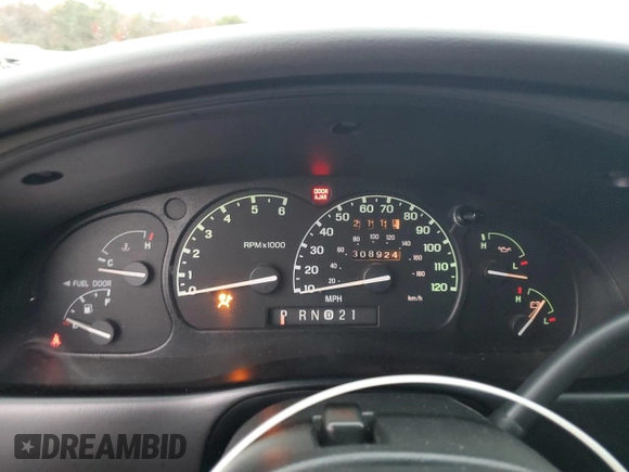 1999 Ford Explorer XLT z VIN 1FMZU32E6XZB83945, wystawiony jako Copart lot #85654724 z przebiegiem 308 924 mil mil oraz Szkoda całkowita • Salvage title. Historia ofert i sprzedaży dostępna na DreamBid. Obrazek 9.