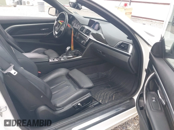 2018 BMW 4 Series 430i z VIN WBA4Z1C5XJEA31183, wystawiony jako IAAI lot #42133949 z przebiegiem 99 173 mil mil oraz . Historia ofert i sprzedaży dostępna na DreamBid. Obrazek 5.