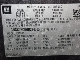 2017 Chevrolet Suburban Premier z VIN 1GNSKJKC0HR274605, wystawiony jako IAAI lot #41828392 z przebiegiem 144 747 mil mil oraz . Historia ofert i sprzedaży dostępna na DreamBid. Obrazek 9.