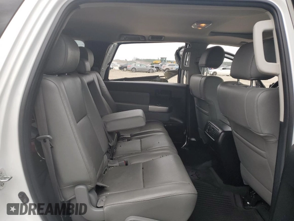 2019 Toyota Sequoia SR5 with VIN 5TDBY5G1XKS174171, listed as a Copart auction lot 40679254 with 67,132 mi miles. Bid and sale history available at carsss.com. Image 10.