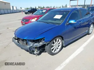 2006 Acura TSX with VIN JH4CL96846C027553, listed as a IAAI auction lot 42109876 with 195,777 mi miles. Bid and sale history available at carsss.com. Image 6.
