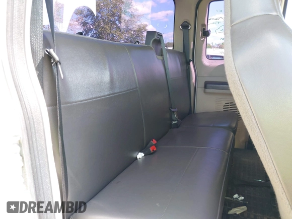 2010 Ford F-250 XL with VIN 1FTSX2B5XAEB31031, listed as a IAAI auction lot 42197472 with 227,966 mi miles and . Bid and sale history available at DreamBid. Image 8.