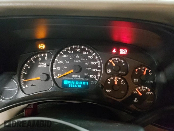 2001 Chevrolet Suburban LS with VIN 1GNFK16T71J252634, listed as a Copart auction lot 45773005 with 266,570 mi miles and Clean Title. Bid and sale history available at carsss.com. Image 9.