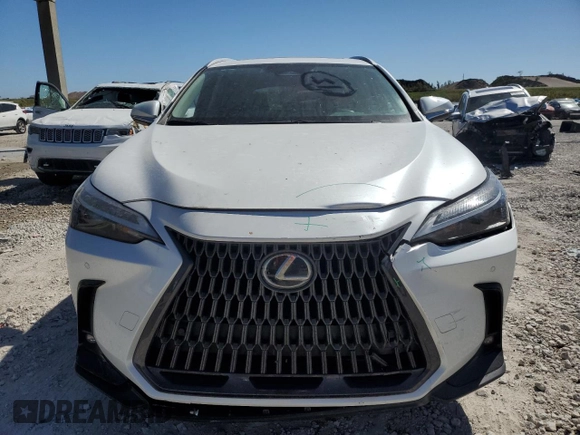 2022 Lexus NX with VIN 2T2GGCEZ7NC013064, listed as a Copart auction lot 47458895 with 8,579 mi miles and Salvage Title. Bid and sale history available at carsss.com. Image 5.
