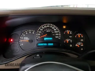 2004 GMC Yukon SLE with VIN 1GKEK13ZX4J318275, listed as a Copart auction lot 88080355 with 0 mi miles and Clean Title. Bid and sale history available at carsss.com. Image 9.