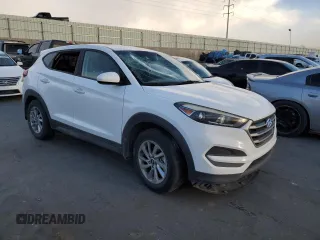 2018 Hyundai Tucson SE z VIN KM8J2CA41JU667909, wystawiony jako Copart lot #49583005 z przebiegiem Nie podano mil oraz Szkody całkowita. Historia ofert i sprzedaży dostępna na DreamBid. Obrazek 4.