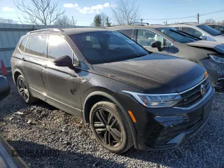 2022 Volkswagen Tiguan SE R-Line Black with VIN 3VV8B7AX0NM005870, listed as a Copart auction lot 88676735 with 40,428 mi miles and Salvage Title. Bid and sale history available at DreamBid. Image 4.