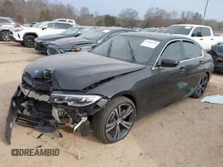 2021 BMW 3 Series 330i z VIN 3MW5R1J0XM8B73341, wystawiony jako IAAI lot #41462711 z przebiegiem Nie podano mil oraz . Historia ofert i sprzedaży dostępna na DreamBid. Obrazek 16.