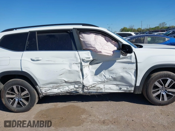 2022 Volkswagen Atlas SE with VIN 1V2DP2CA6NC519412, listed as a IAAI auction lot 41841582 with 41,600 mi miles and . Bid and sale history available at DreamBid. Image 13.