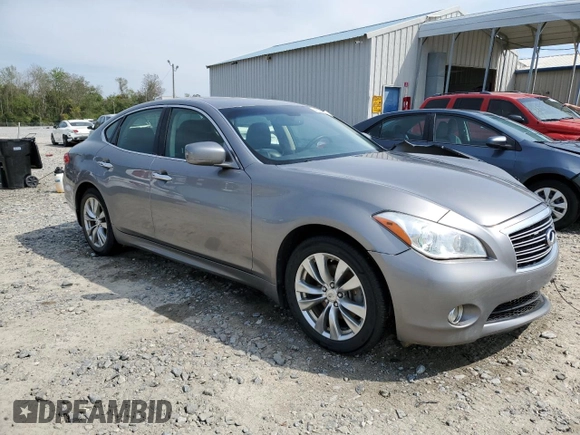 2013 Infiniti M with VIN JN1BY1AP3DM510590, listed as a Copart auction lot 49236045 with 122,455 mi miles and Salvage title. Bid and sale history available at DreamBid. Image 4.