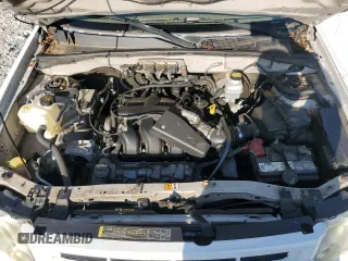 2008 Ford Escape Limited with VIN 1FMCU94158KC08606, listed as a Copart auction lot 61902405 with 166,477 mi miles and Salvage title. Bid and sale history available at DreamBid. Image 12.