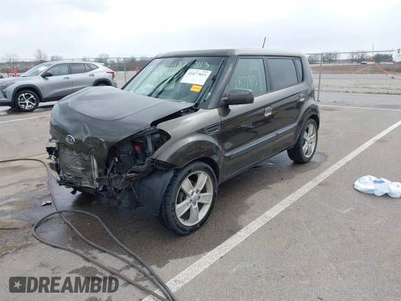 2010 Kia Soul + with VIN KNDJT2A21A7159044, listed as a IAAI auction lot 41877813 with 121,814 mi miles. Bid and sale history available at carsss.com. Image 17.