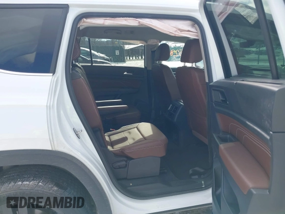 2022 Volkswagen Atlas 3.6L V6 SEL R-Line with VIN 1V2AR2CA1NC528998, listed as a IAAI auction lot 41405286 with 35,271 mi miles. Bid and sale history available at carsss.com. Image 8.