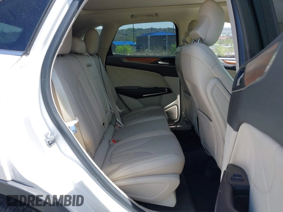2018 Lincoln MKC Select with VIN 5LMCJ2D90JUL14751, listed as a IAAI auction lot 42091255 with 51,333 mi miles and . Bid and sale history available at DreamBid. Image 8.