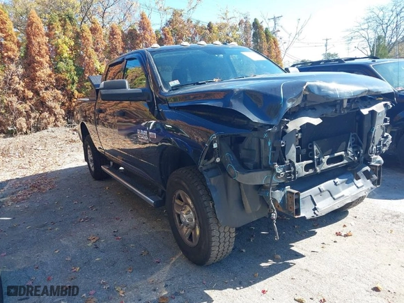 2018 Ram 2500 Tradesman with VIN 3C6UR5CJ4JG275190, listed as a IAAI auction lot 40623047 with 85,121 mi miles. Bid and sale history available at carsss.com. Image 1.