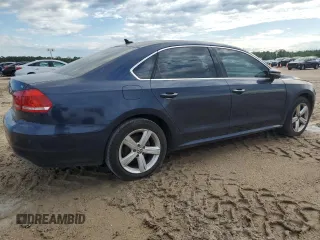 2012 Volkswagen Passat SE z VIN 1VWBH7A36CC085414, wystawiony jako Copart lot #56367125 z przebiegiem 158 442 mil mil oraz Szkoda całkowita • Salvage title. Historia ofert i sprzedaży dostępna na DreamBid. Obrazek 3.