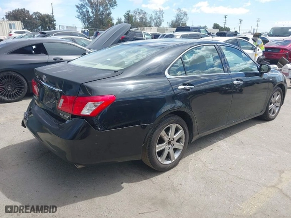 2008 Lexus ES 350 with VIN JTHBJ46G582230004, listed as a IAAI auction lot 41931932 with 170,287 mi miles. Bid and sale history available at carsss.com. Image 4.