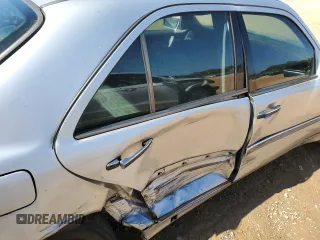 2000 Mercedes-Benz C 230 Kompressor with VIN WDBHA24G7YA817201, listed as a Copart auction lot 75837924 with 274,476 mi miles and Salvage Title. Bid and sale history available at carsss.com. Image 10.