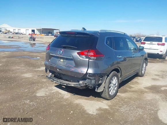 2019 Nissan Rogue SV with VIN JN8AT2MT2KW250131, listed as a IAAI auction lot 41629862 with NaN miles. Bid and sale history available at carsss.com. Image 4.