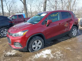 2021 Chevrolet Trax LS with VIN KL7CJNSB9MB358288, listed as a IAAI auction lot 41610891 with 33,390 mi miles. Bid and sale history available at carsss.com. Image 6.