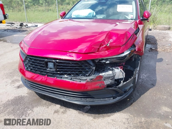 2024 Honda Accord LX z VIN 1HGCY1F23RA010647, wystawiony jako IAAI lot #42082178 z przebiegiem 26 514 mil mil oraz . Historia ofert i sprzedaży dostępna na DreamBid. Obrazek 6.