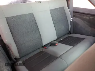 2008 Jeep Wrangler X z VIN 1J4FA24128L517522, wystawiony jako Copart lot #45706545 z przebiegiem 140 902 mil mil oraz Czysty tytuł • Clean title. Historia ofert i sprzedaży dostępna na DreamBid. Obrazek 10.