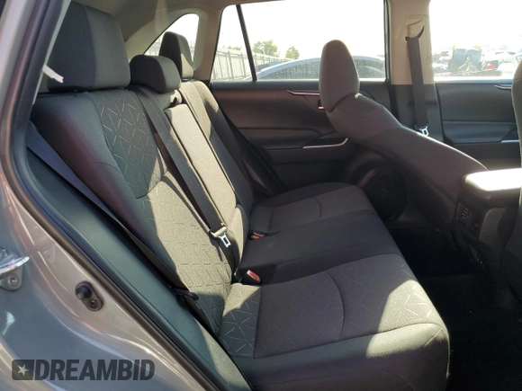2020 Toyota RAV4 XLE with VIN 2T3W1RFV3LW088881, listed as a Copart auction lot 61539905 with 27,996 mi miles and Clean title. Bid and sale history available at DreamBid. Image 11.