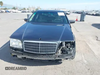 1993 Mercedes-Benz 500 z VIN WDBGA51E5PA138123, wystawiony jako IAAI lot #42012923 z przebiegiem 141 594 mil mil oraz . Historia ofert i sprzedaży dostępna na DreamBid. Obrazek 6.