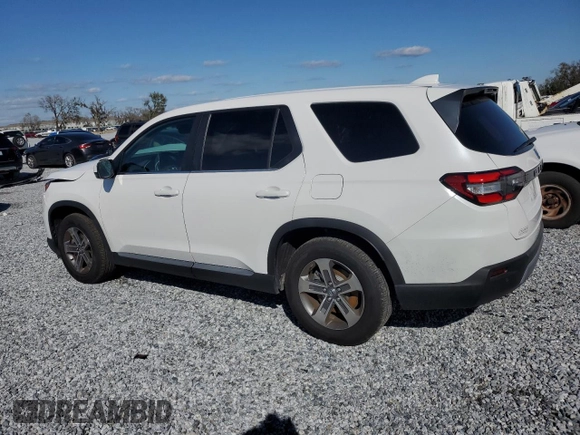 2025 Honda Pilot EX-L with VIN 5FNYG2H41SB007741, listed as a Copart auction lot 45965725 with 11,858 mi miles and Salvage Title. Bid and sale history available at carsss.com. Image 2.