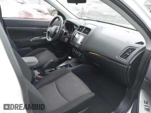 2019 Mitsubishi Outlander ES z VIN JA4AP3AUXKU020149, wystawiony jako IAAI lot #41126065 z przebiegiem 96 273 mil mil oraz . Historia ofert i sprzedaży dostępna na DreamBid. Obrazek 5.
