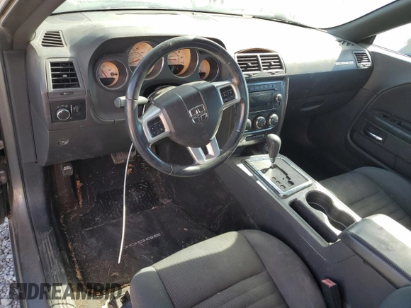 2011 Dodge Challenger z VIN 2B3CJ4DG9BH570202, wystawiony jako Copart lot #73284844 z przebiegiem 217 850 mil mil oraz Szkoda całkowita • Salvage title. Historia ofert i sprzedaży dostępna na DreamBid. Obrazek 8.