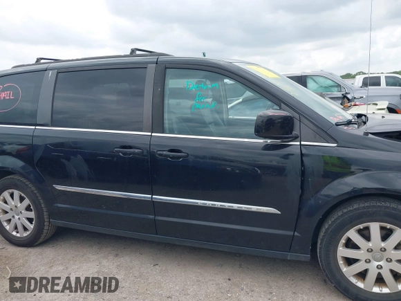 2016 Chrysler Town & Country Touring with VIN 2C4RC1BG7GR287707, listed as a IAAI auction lot 42136625 with 86,684 mi miles and . Bid and sale history available at DreamBid. Image 13.