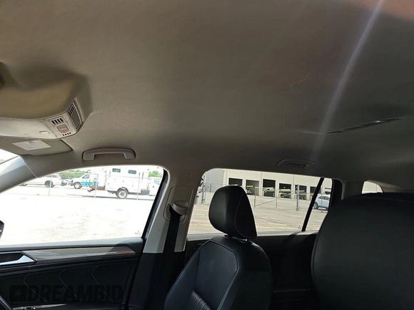 2024 Volkswagen Tiguan SE with VIN 3VV3B7AX6RM103866, listed as a IAAI auction lot 42751181 with 31,978 mi miles and . Bid and sale history available at DreamBid. Image 17.