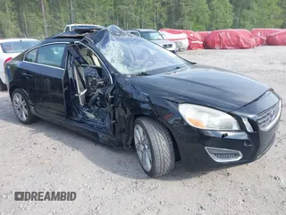 2012 Volvo S60 T6 z VIN YV1902FH9C2120141, wystawiony jako IAAI lot #42020816 z przebiegiem 121 285 mil mil oraz . Historia ofert i sprzedaży dostępna na DreamBid. Obrazek 1.