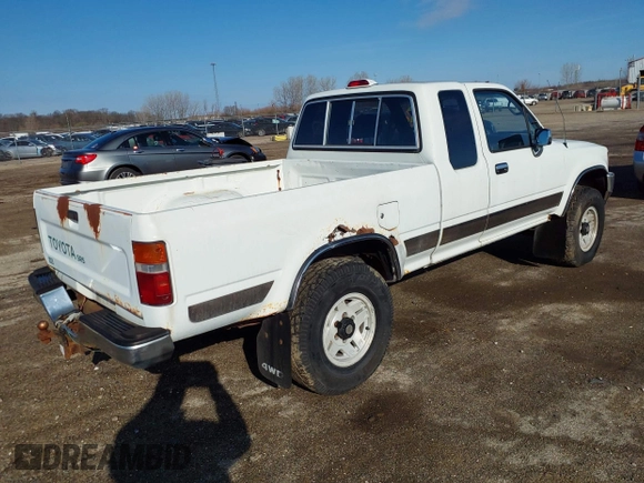 1994 Toyota Pickup SR5 z VIN JT4VN13G3R5138301, wystawiony jako IAAI lot #41871065 z przebiegiem 181 040 mil mil oraz . Historia ofert i sprzedaży dostępna na DreamBid. Obrazek 4.