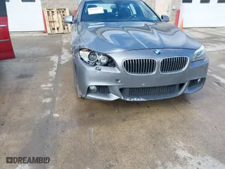 2012 BMW 5 Series 535i xDrive with VIN WBAFU7C59CDU62937, listed as a IAAI auction lot 41682672 with 206,778 mi miles. Bid and sale history available at carsss.com. Image 6.