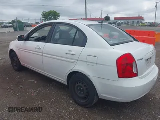 2011 Hyundai Accent GLS z VIN KMHCN4AC7BU609303, wystawiony jako IAAI lot #42523271 z przebiegiem 157 830 mil mil oraz . Historia ofert i sprzedaży dostępna na DreamBid. Obrazek 3.