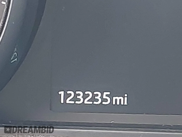 2016 Land Rover Range Rover Sport V6 Diesel HSE with VIN SALWR2KFXGA583834, listed as a IAAI auction lot 41882049 with 123,235 mi miles. Bid and sale history available at carsss.com. Image 16.